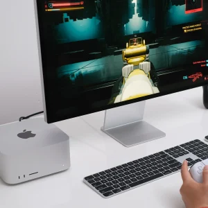 Trải nghiệm game bom tấn Cyberpunk 2077 trên Mac Studio